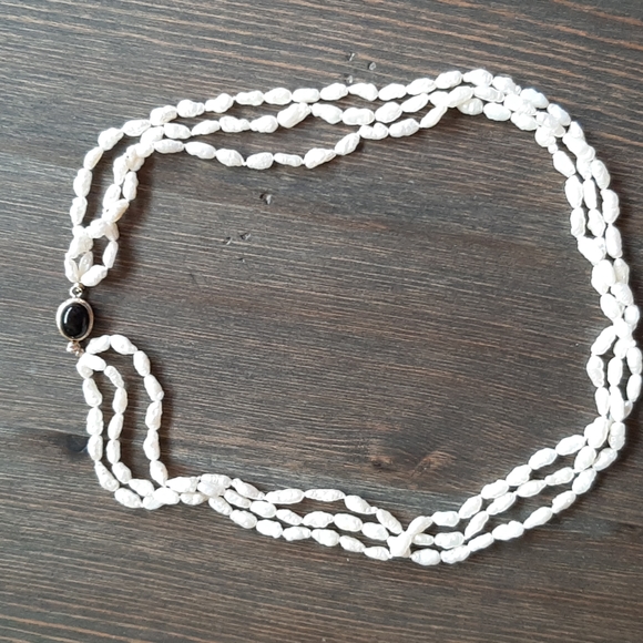 Freshwater seed Pearl necklace and bracelet Set - Picture 3 of 8